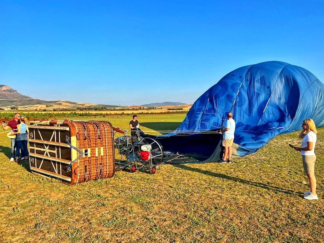 Athens: Hot-Air Balloon Flight Experience with Snacks & Wine