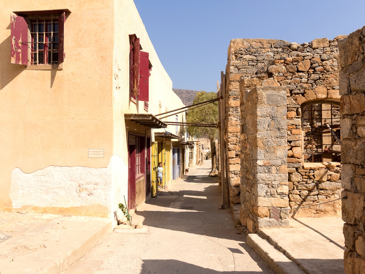 Spinalonga Island Guided Day Trip with Lunch & Wine