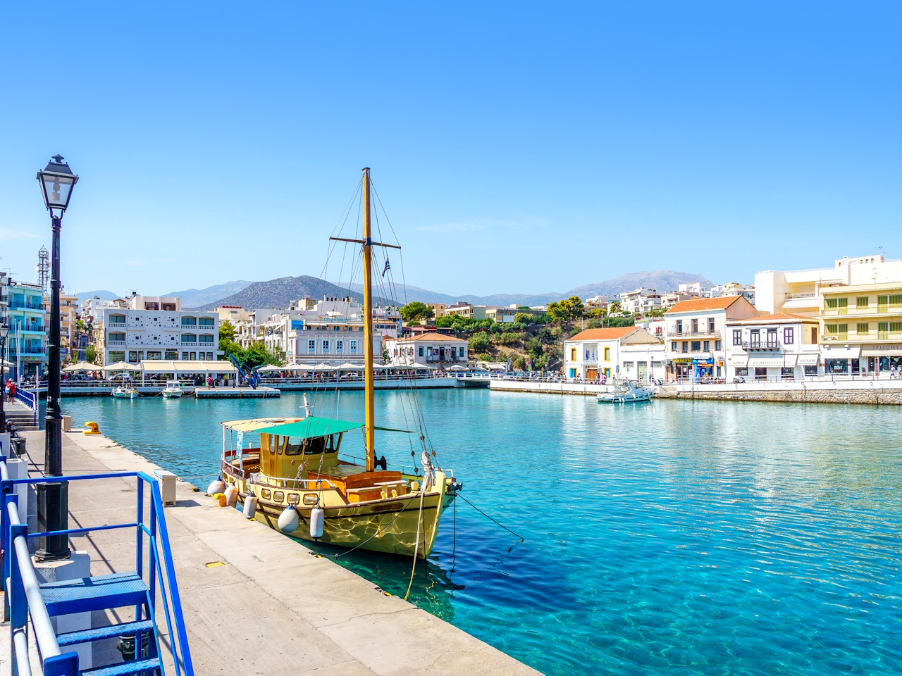 Spinalonga Island Guided Day Trip with Lunch & Wine