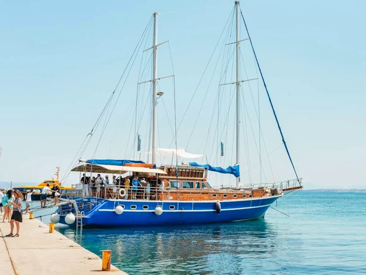 Full Day Sailing Tour from Athens to Agistri, Moni and Aegina with Swimming Stop