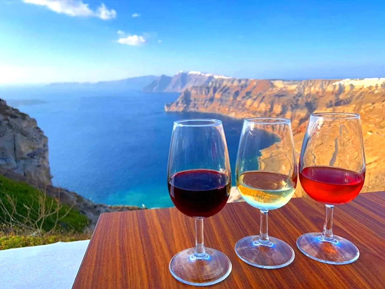 Santorini: Wine Tour with Sunset in Oia