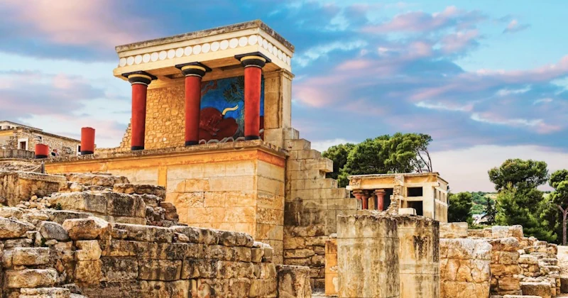 Knossos Palace: discover the ancient palace & the hinterland!